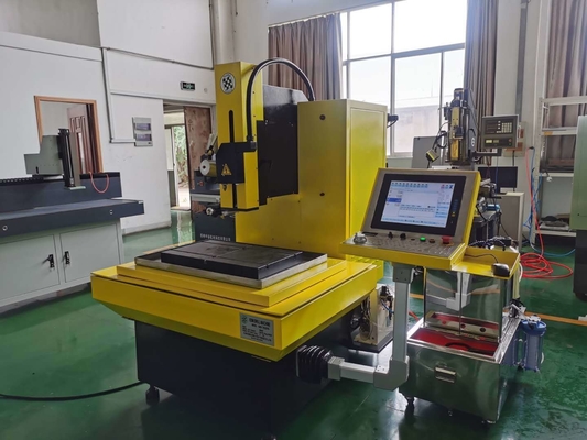 Multi Aix CNC kleine gaten EDM boormachine 704WL