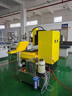 Multi Aix CNC kleine gaten EDM boormachine 704WL