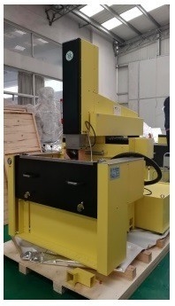 High Precision CNC Die Sinking EDM550h met spiegelfunktie