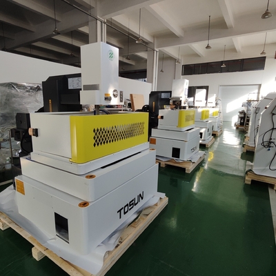 Panasonic servomotor snelle EDM draad snijmachine Dk7732c Expert