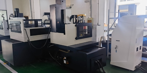 DK77120C Servomotor Molybdeendraad snij EDM met 60 graden Taper snijden