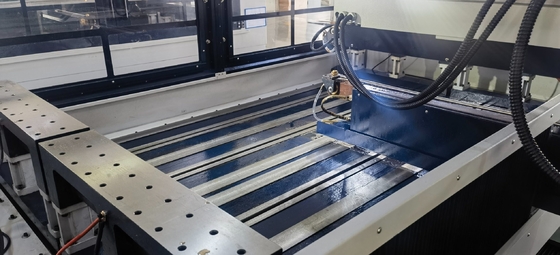 DK77120C Servomotor Molybdeendraad snij EDM met 60 graden Taper snijden