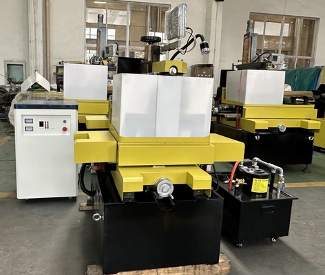 Numerieke besturing CNC draad doorsnijden EDM Dk7745 Smart Type met hoge precisie verwerking