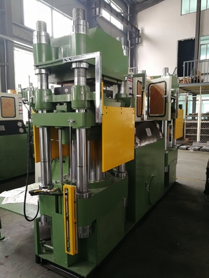 Op maat gemaakte aanvraag Dubbelstation Hydraulische Warmwarmpers Sj646 Op maat gemaakte