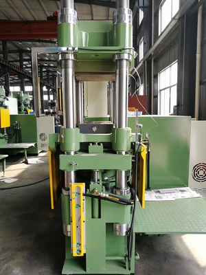 Op maat gemaakte aanvraag Dubbelstation Hydraulische Warmwarmpers Sj646 Op maat gemaakte