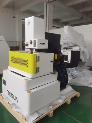 Sparkbewerking CNC elektrische ontladingsdraad gesneden EDM-machine D320c