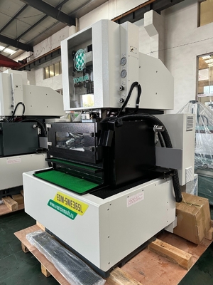 Precision Submerge CNC Machine Messing Draad gesneden EDM Swe85SL