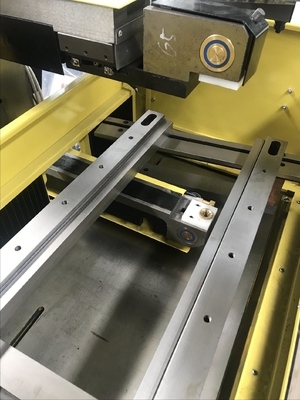 CNC Spark Erosion Wire Cut EDM Dk7735 voor hoge precisie snijden