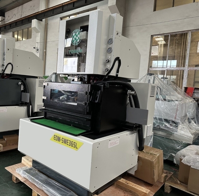Lineaire motor CNC draad snijmachine EDM Messing draad snijmachine met after-sales service