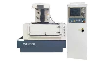 High Precision Spark Working CNC EDM Messing draad snijmachine SWE85SL voor de klant