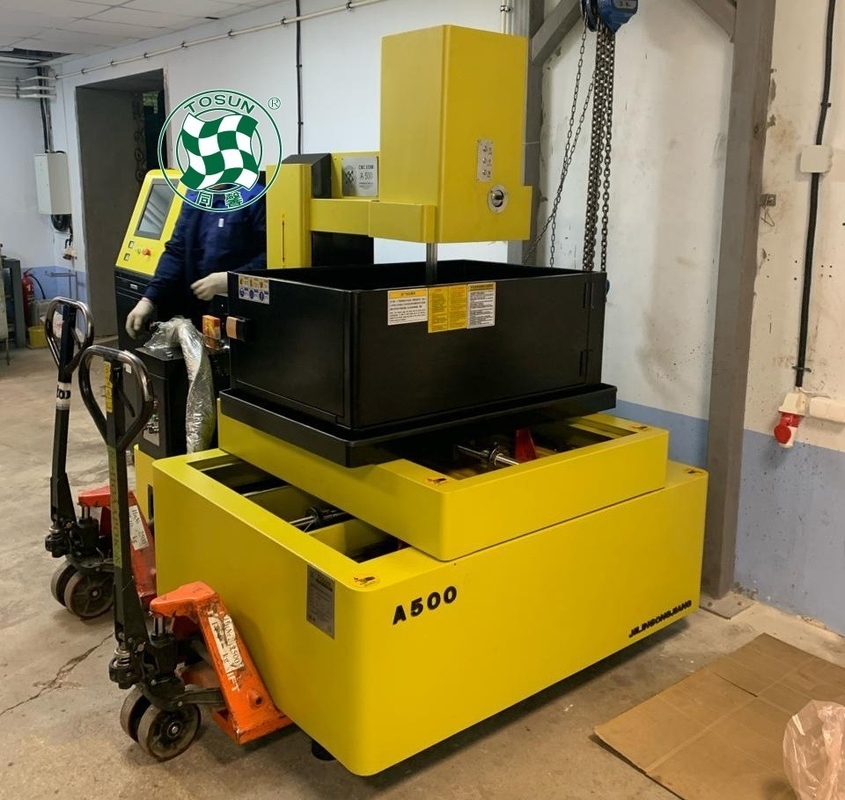 CNC-machinewerktuigen Servomotor Molybdeendraad CNC draad snijmachine EDM A500